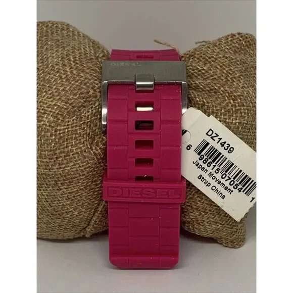 Diesel DZ1439 Unisex Pink Silicone Analog Dial Quartz Genuine Wrist Watch WFH12